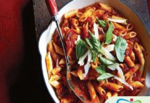 spicy tomato pasta