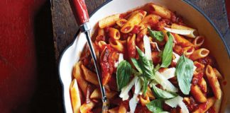 spicy tomato pasta